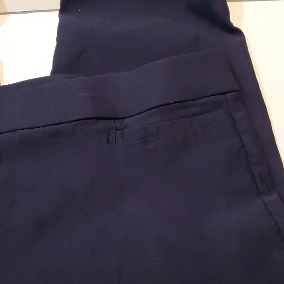 Alfred Dunner Navy Pants Size 16 Women's Flat Front Pull On Elastic Waist Blue - Picture 4 of 8
